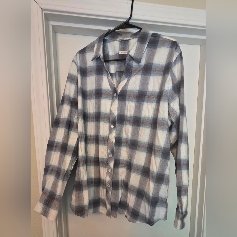 Weatherproof Plaid Women's Plaid Button Down Shirt‎